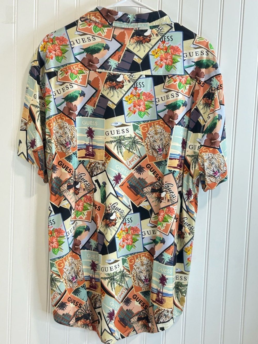 GUESS MEN Tropical Postcard animal print floral Short Sleeve Shirt Size XL. - Picture 9 of 16